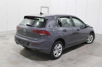 Volkswagen Golf  picture 3