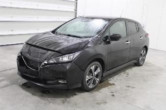 Coche accidentado Nissan Leaf  2018/10