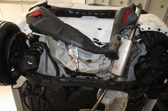 Peugeot 208  picture 16