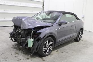 krockskadad bil auto Volkswagen T-Roc  2023/7