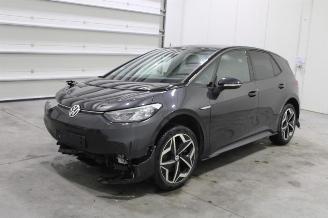 damaged passenger cars Volkswagen ID.3  2023/3