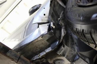 Peugeot 208  picture 18