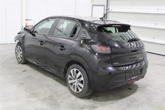 Peugeot 208  picture 4