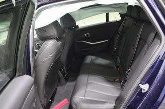 BMW 3-serie 320 picture 11