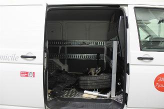 Volkswagen Transporter T6 picture 22