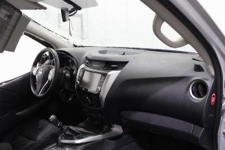 Nissan Navara  picture 9