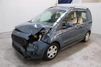 krockskadad bil bedrijf Ford Transit Courier Van Transit Courier 2019/4