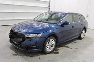 Unfallwagen Skoda Octavia  2022/2