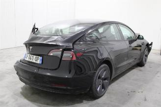 Tesla Model 3  picture 3