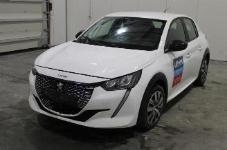 krockskadad bil auto Peugeot e-208  2023/2
