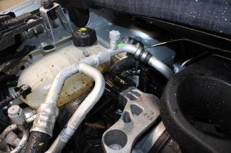 Renault Captur  picture 17