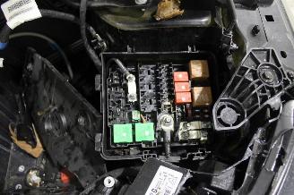 Peugeot e-208  picture 22