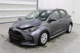 uszkodzony samochody osobowe Toyota Yaris  2022/2
