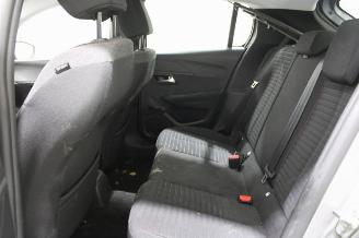 Peugeot 208  picture 11