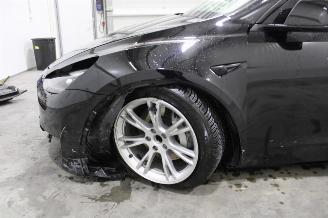 Tesla Model Y  picture 5