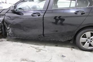 BMW 1-serie 116 picture 9