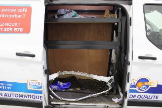Ford Transit  picture 16