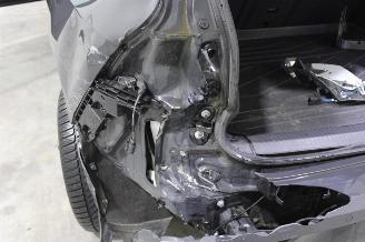 Volkswagen Golf  picture 22