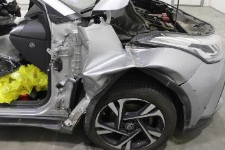 Toyota C-HR  picture 6