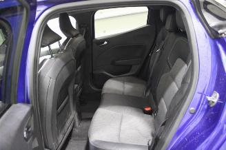 Renault Clio  picture 10