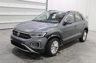 Schadeauto Volkswagen T-Roc  2023/12