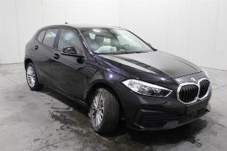 BMW 1-serie 118 picture 2