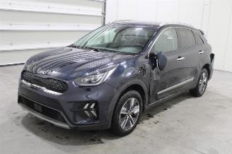damaged passenger cars Kia Niro  2021/9