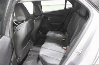 Peugeot 2008  picture 13