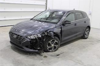 damaged passenger cars Hyundai I-30 i30 2022/3