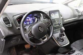 Renault Scenic  picture 10