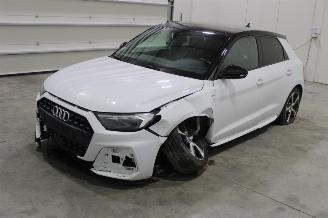 skadebil auto Audi A1  2020/2