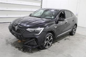 Vaurioauto  passenger cars Renault Arkana  2024/5