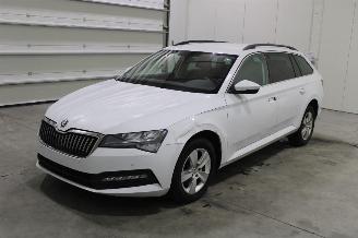 Coche accidentado Skoda Superb  2022/6
