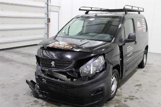 Voiture accidenté Peugeot Partner  2020/6
