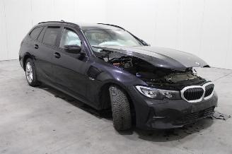 BMW 3-serie 320 picture 3