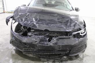Volkswagen Golf  picture 6