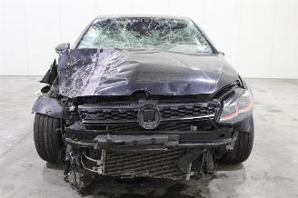 Volkswagen Golf  picture 7