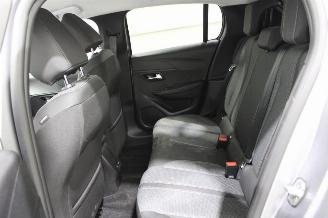 Peugeot e-208  picture 12
