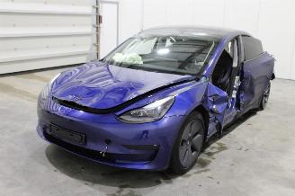 Damaged car Tesla Model 3  2021/12