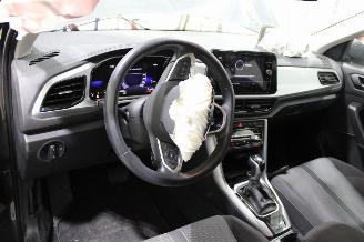 Volkswagen T-Roc  picture 10