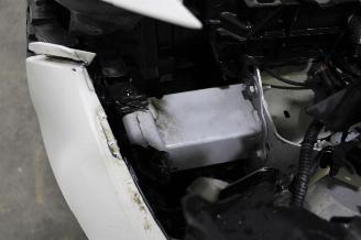 Peugeot 208  picture 16