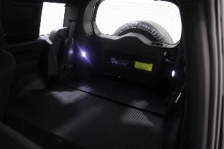 Land Rover Defender  picture 21