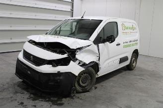 Auto incidentate Peugeot Partner  2019/12