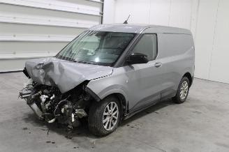 skadebil motor Ford Transit Courier Van Transit Courier 2024/10