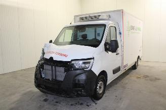 krockskadad bil auto Renault Master  2024/5
