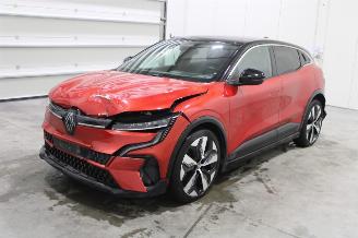 damaged passenger cars Renault Mégane Megane 2022/8