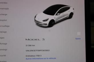 Tesla Model 3  picture 13