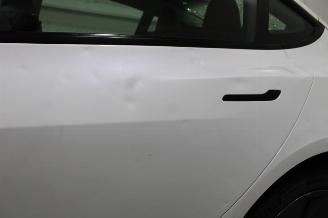 Tesla Model 3  picture 22
