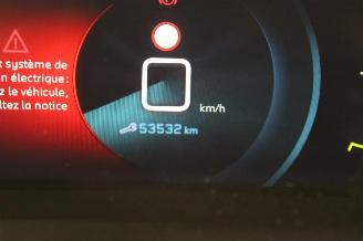 Peugeot 2008  picture 12