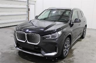Schadeauto BMW iX1  2025/12